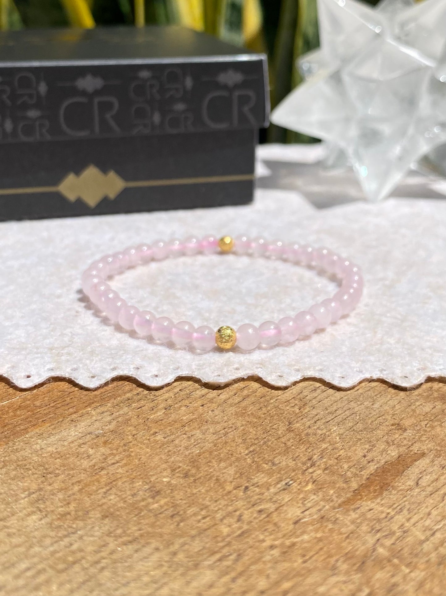 CR Line | Quartzo Rosa – Amor, Paz e Autoestima (Banho Ouro 18K)