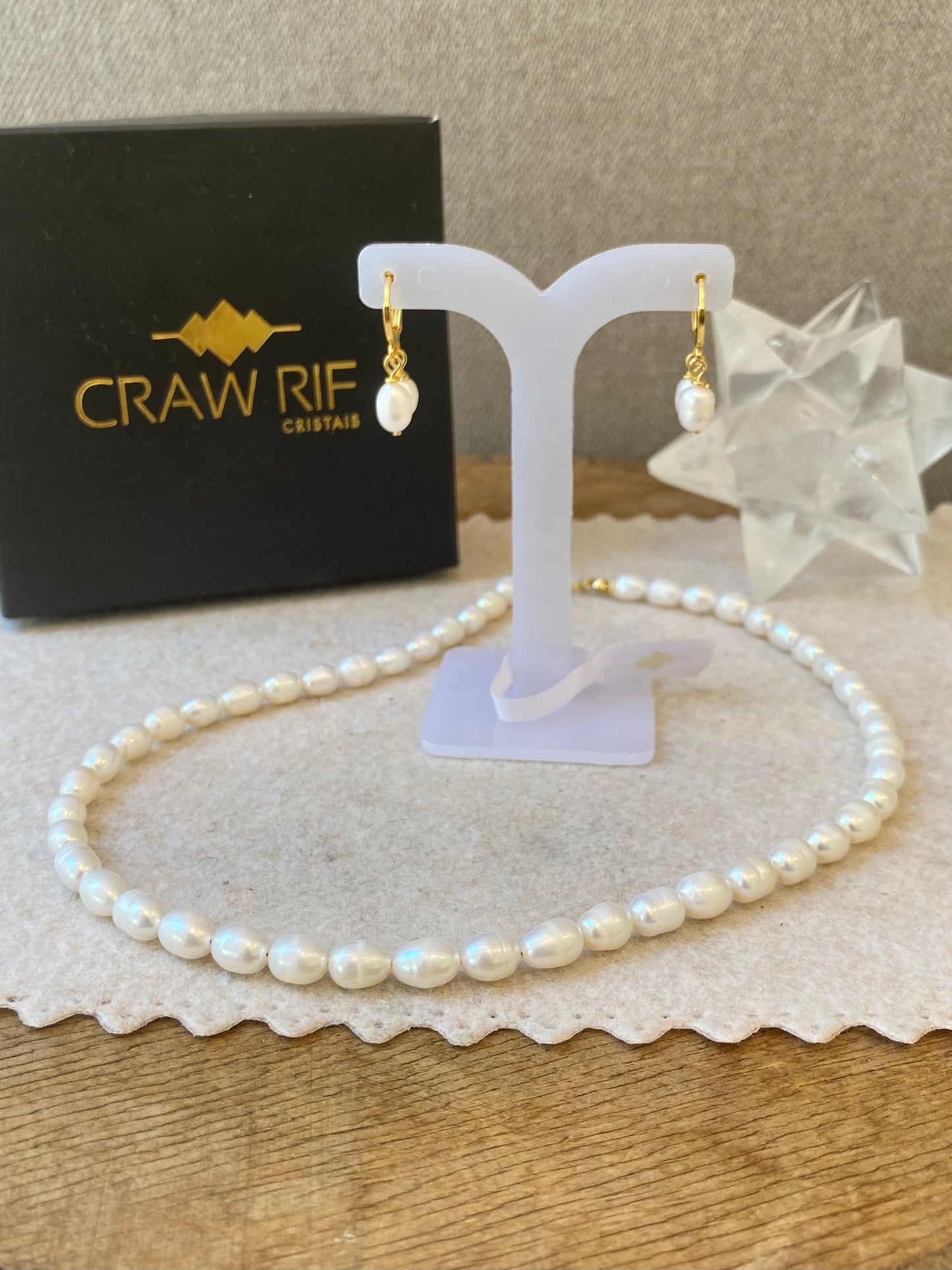 CR Conjunto | Colar e Brinco Pérola – Feminilidade, Pureza e Nobreza (Banho Ouro 18K)