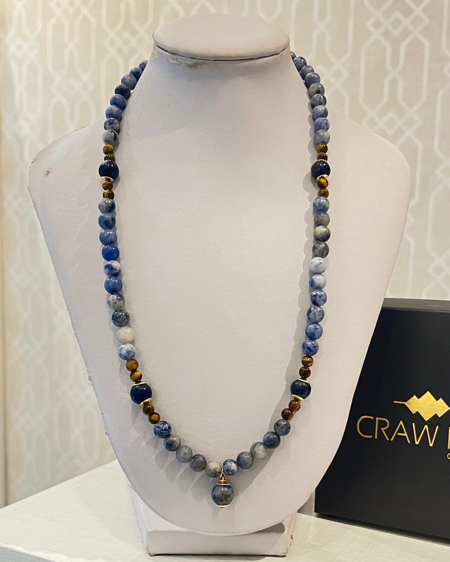 CR Elegance | Colar Sodalita, Olho de Tigre e Lápis-Lazúli – Intuição, Proteção e Força Espiritual (Banho Ouro 18K)