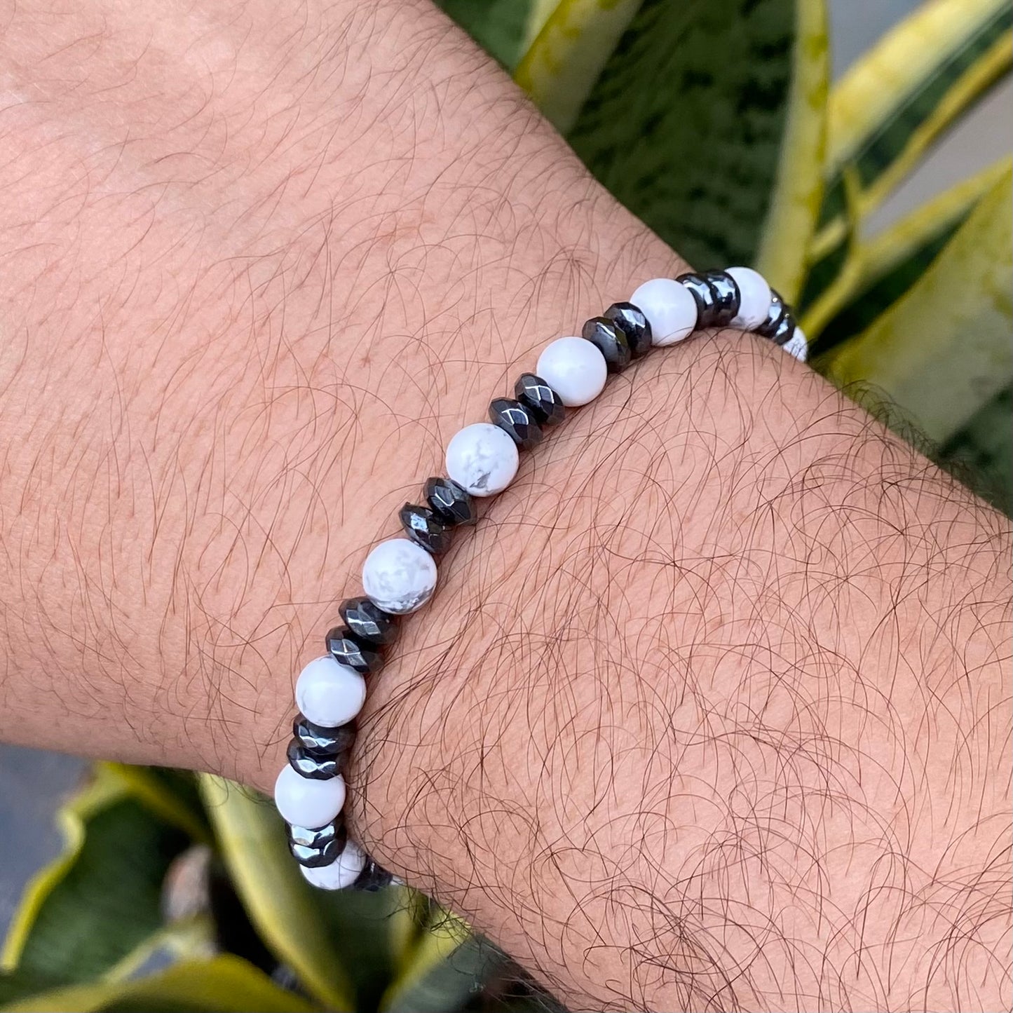 CR Essentials | Howlita e Hematita – Paz, Calmaria e Proteção