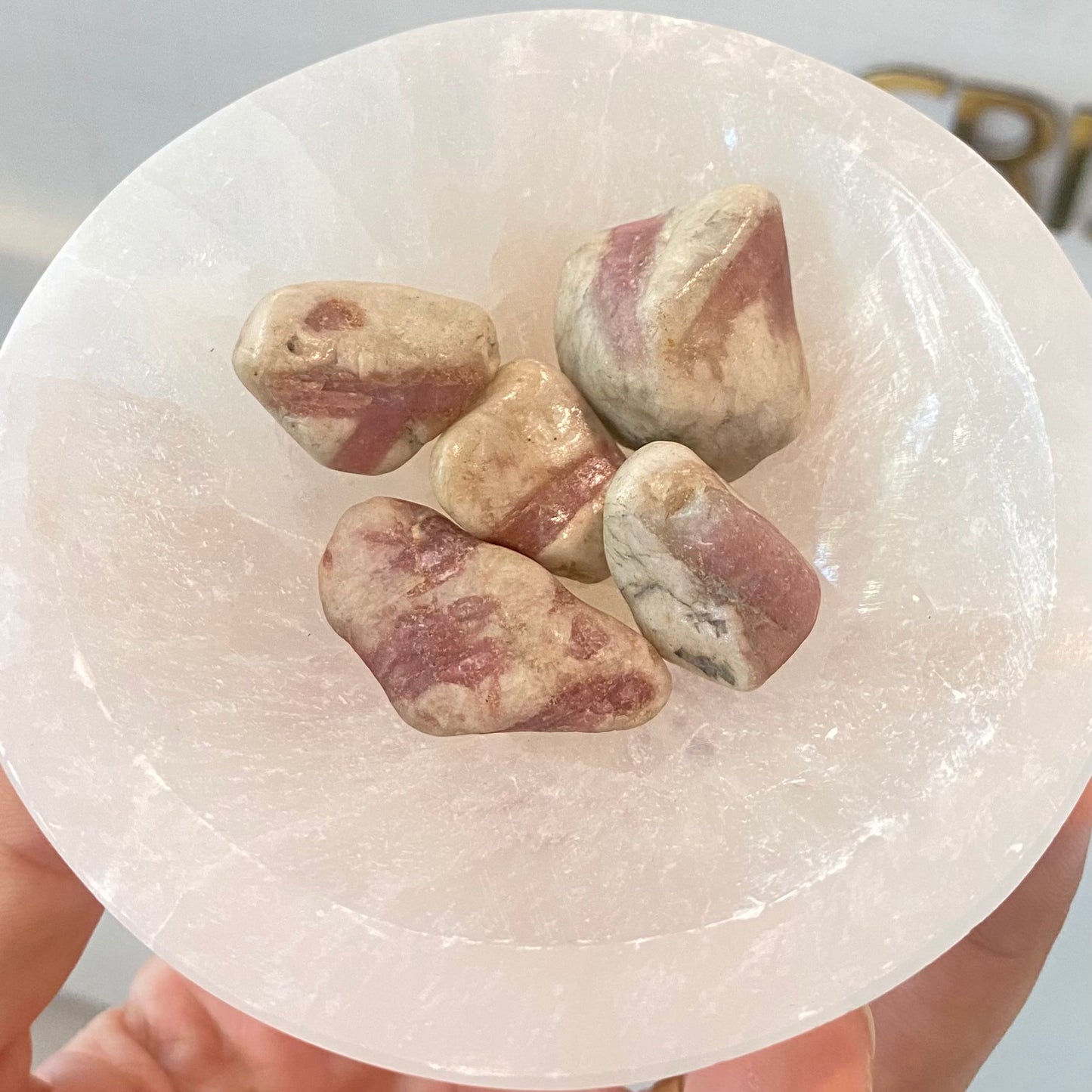 Pedra Rolada | Turmalina Rosa – Amor, Cura Emocional e Harmonia