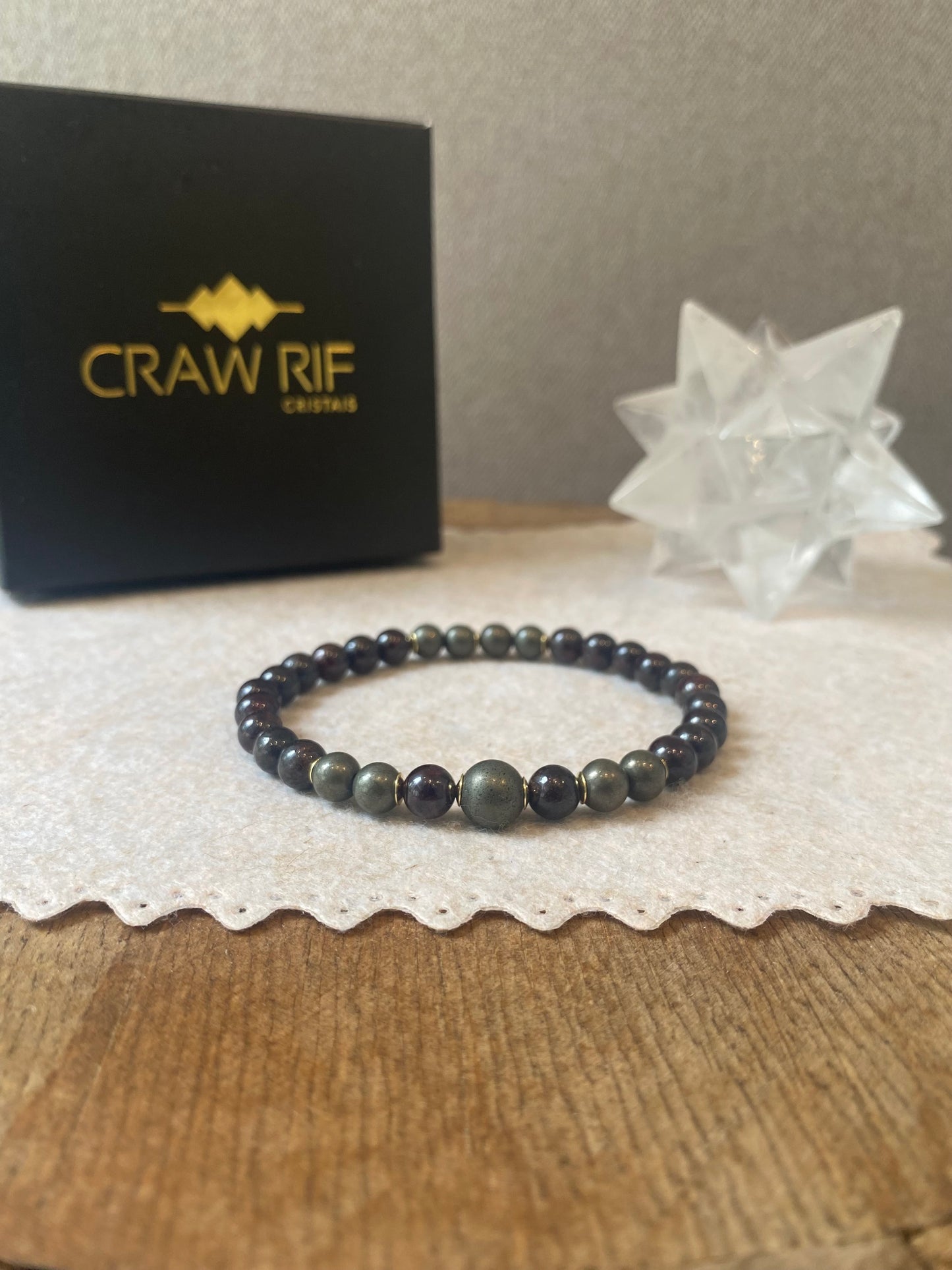 CR Deluxe | Pedra Granada e Pirita – Derteminação, Crescimento e Prosperidade (Banho Ouro 18K)