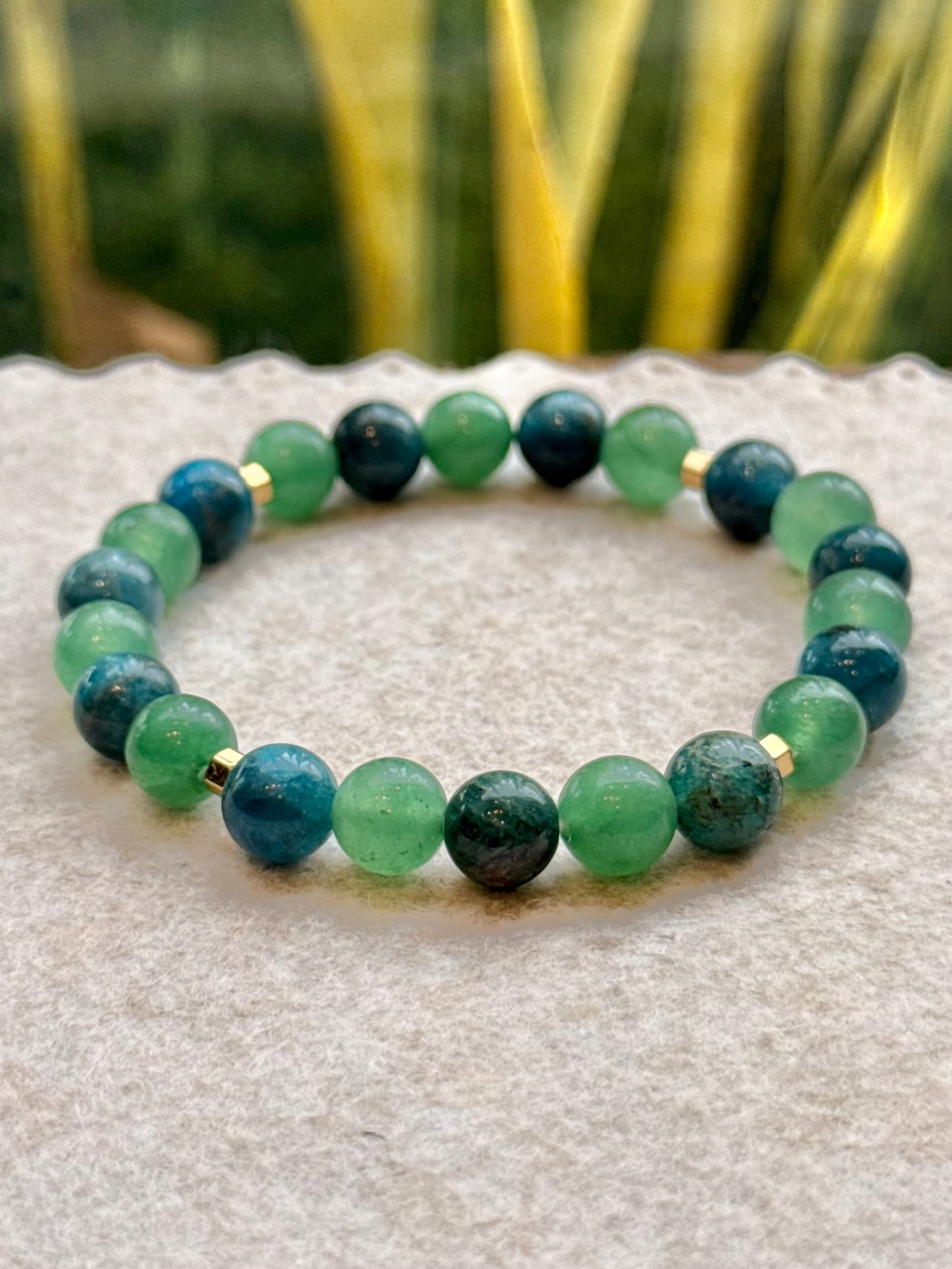 CR Prime | Apatita Azul e Quartzo Verde – Intuição, Saúde e Bem-estar (Banho Ouro 18K)