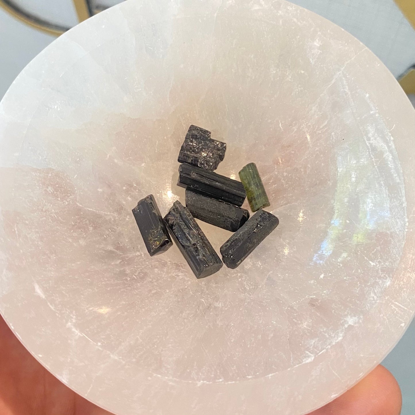 Pedra Bruta | Turmalina Verde - Cura, Renovação e Abundância