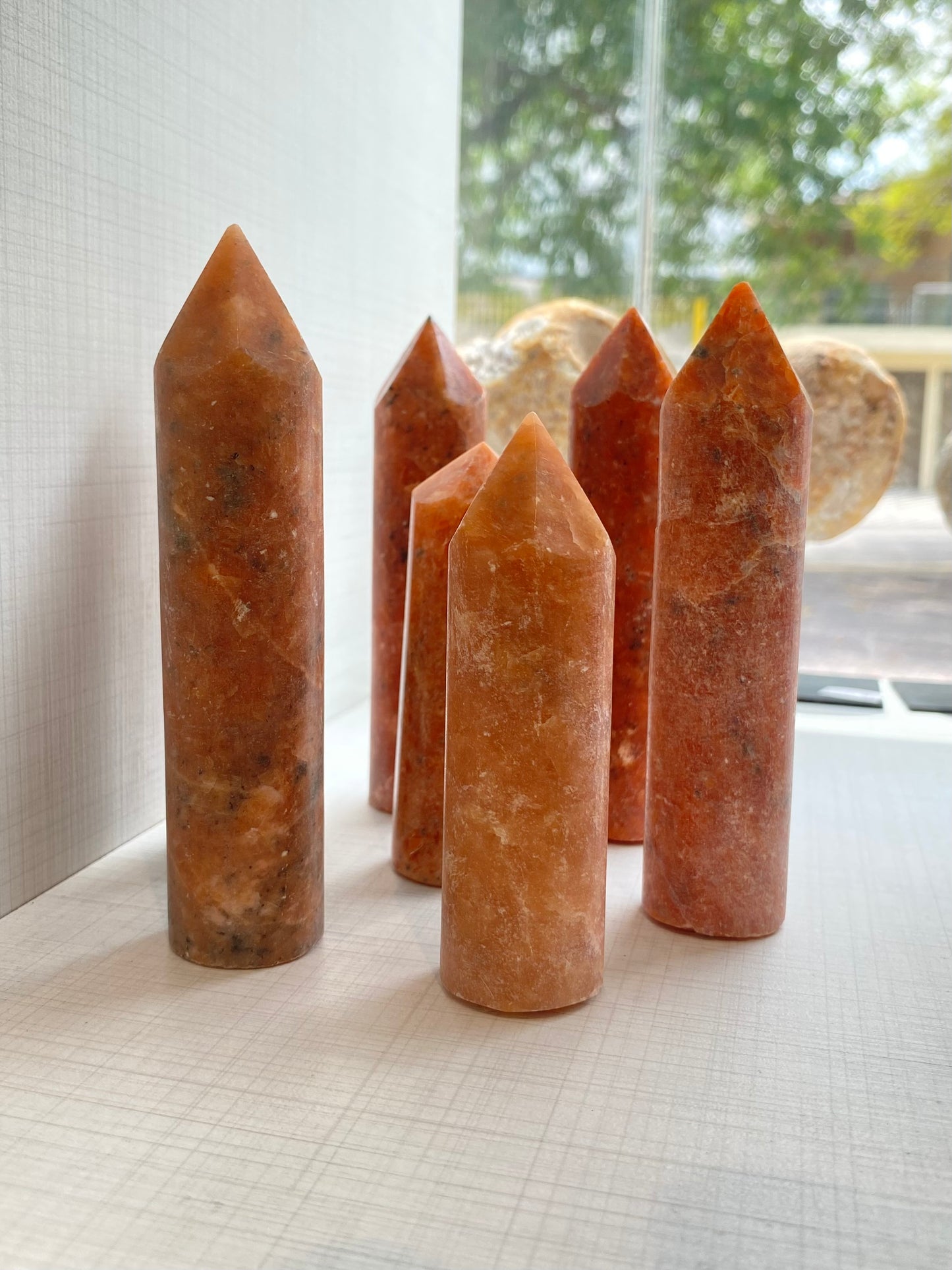 Ponta Home Decor | Calcita Orquídea – Acolhimento, Cura e Sensibilidade