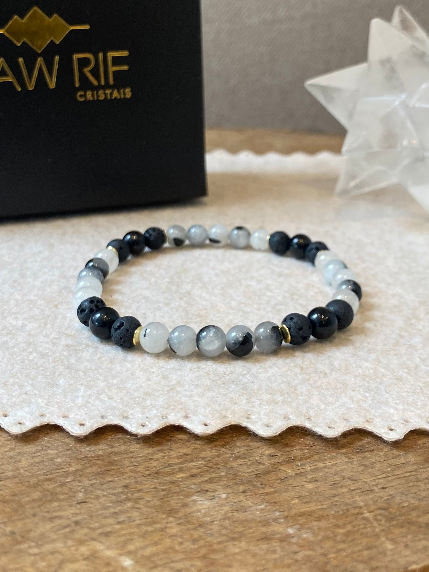 CR Basalt | Quartzo Turmalinado, Lava Vulcânica e Turmalina Negra – Clareza, Purificação e Proteção (Banho Ouro 18K)