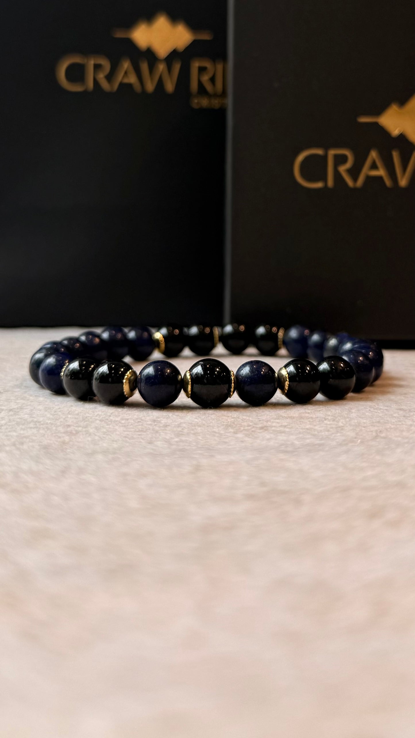 CR Deluxe | Lápis-Lazúli e Turmalina Negra – Força Espiritual, Harmonia e Proteção (Banho Ouro 18K)