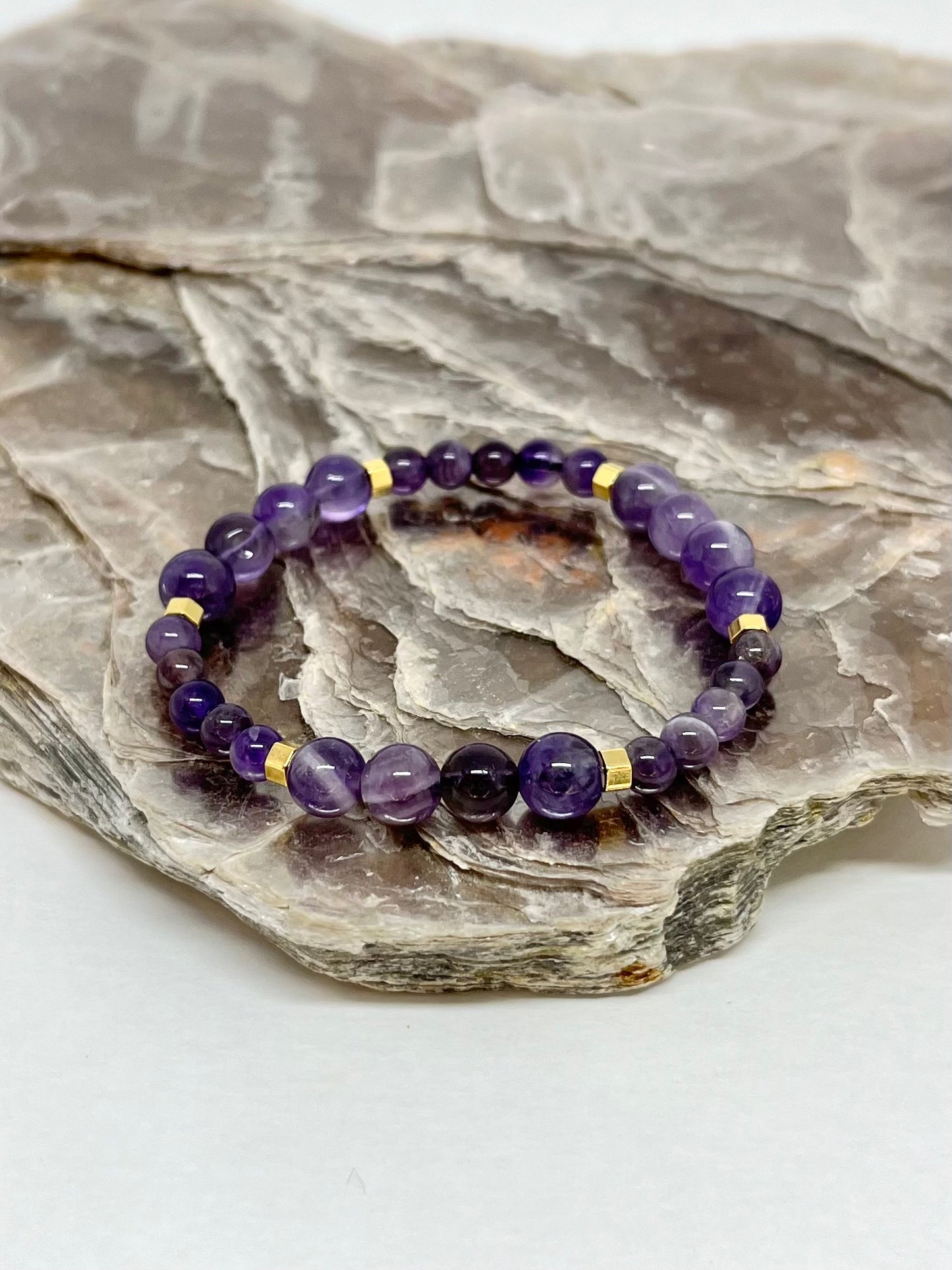 CR Prime Slim | Ametista – Espiritualidade, Harmonia e Proteção (Banho Ouro 18K)