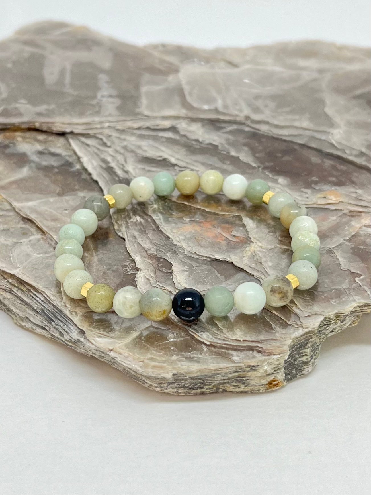 CR Prime | Amazonita e Turmalina Negra – Calmaria, Bem-estar e Proteção (Banho Ouro 18K)