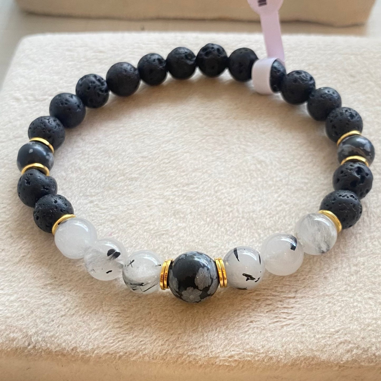 CR Golden | Lava Vulcânica, Quartzo Turmalinado e Labradorita – Proteção, Clareza e Controle Mental (Banho Ouro 18K)