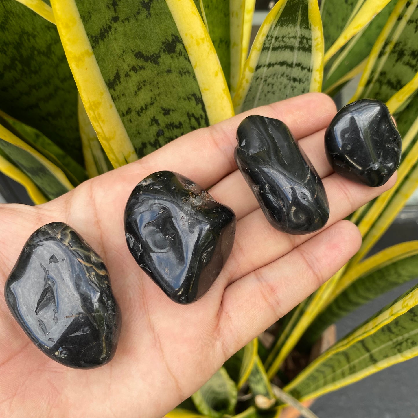 Pedra Rolada | Ônix - Autocontrole, Proteção e Autoconfiança