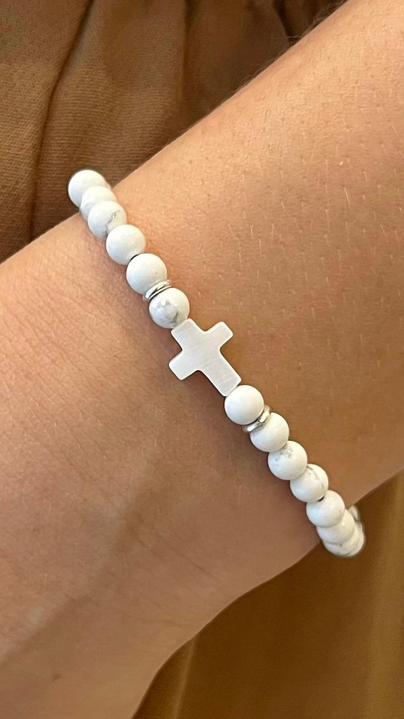 CR Faith | Howlita — Paz e Calmaria