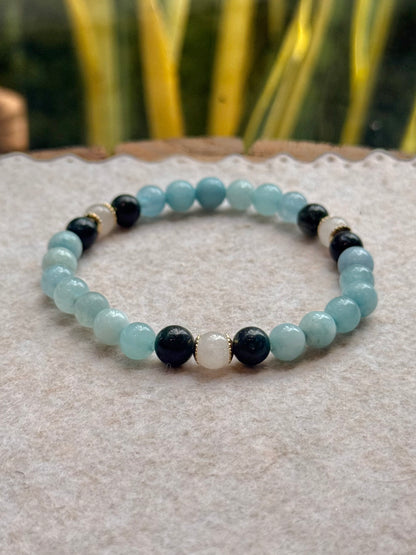 CR Tríade | Água Marinha, Apatita Azul e Quartzo Turmalinado – Equilíbrio Emocional, Intuição e Clareza (Banho Ouro 18K)