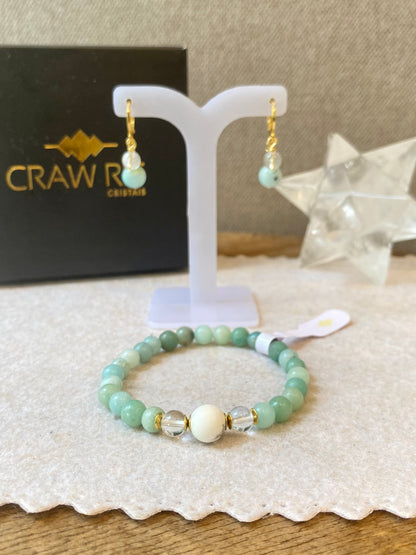 CR Conjunto | Colar, Brinco e Pulseira de Amazonita, Quartzo Cristal e Howlita – Bem-Estar, Purificação e Paz (Banho Ouro 18K)