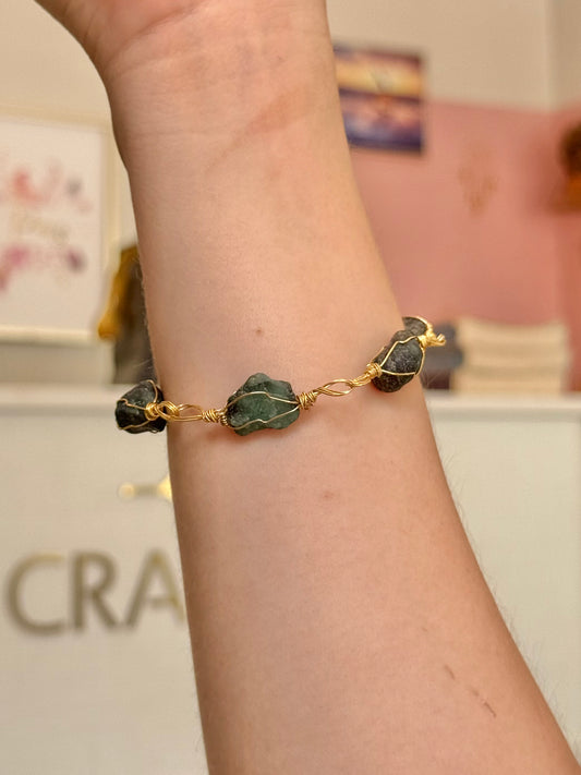 CR Márcia | Esmeralda – Cura, Amor e Abundância (Banho Ouro 18K)