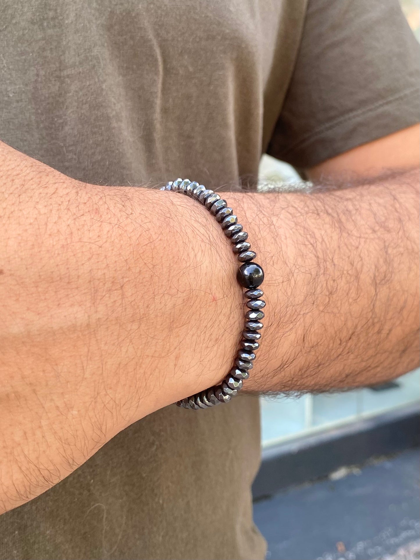 CR Essentials | Turmalina Negra e Discos de Hematita – Proteção, Autoconfiança e Força Pessoal