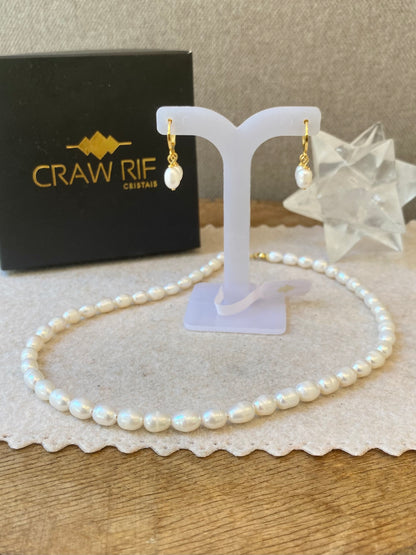 CR Conjunto | Colar e Brinco Pérola – Feminilidade, Pureza e Nobreza (Banho Ouro 18K)