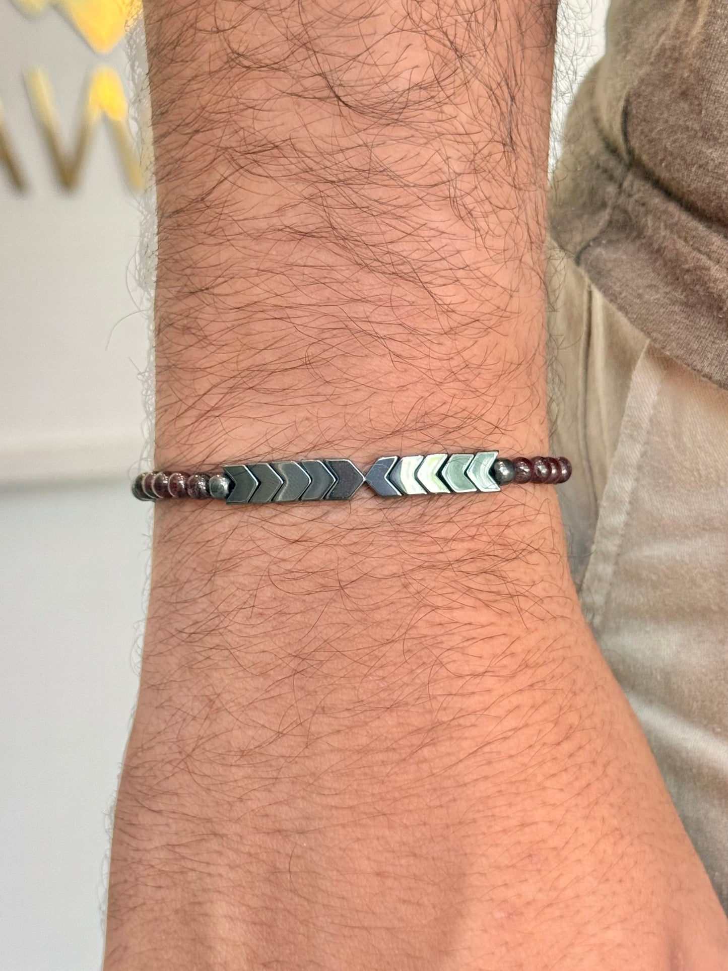 CR Essentials | Pedra Granada e Hematita – Prosperidade, Determinação e Fortalecimento Pessoal