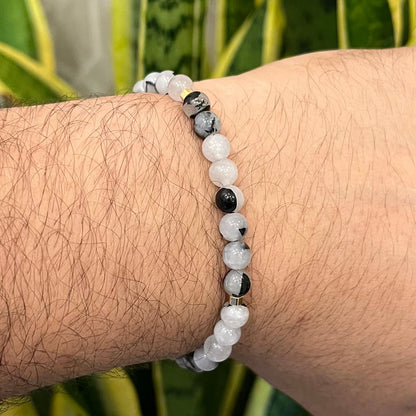 CR Prime | Quartzo Turmalinado – Clareza, Proteção e Purificação (Banho Ouro 18K)