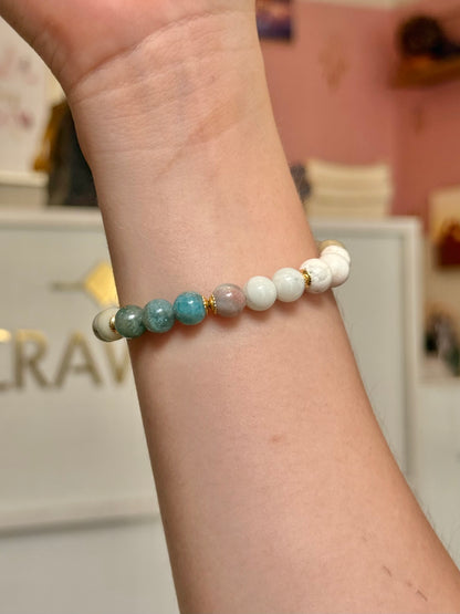 CR Prime Deluxe | Apatita Azul, Amazonita e Howlita – Clareza, Paz e Calmaria (Banho Ouro 18K)