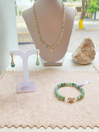 CR Conjunto | Colar, Brinco e Pulseira de Amazonita, Quartzo Cristal e Howlita – Bem-Estar, Purificação e Paz (Banho Ouro 18K)