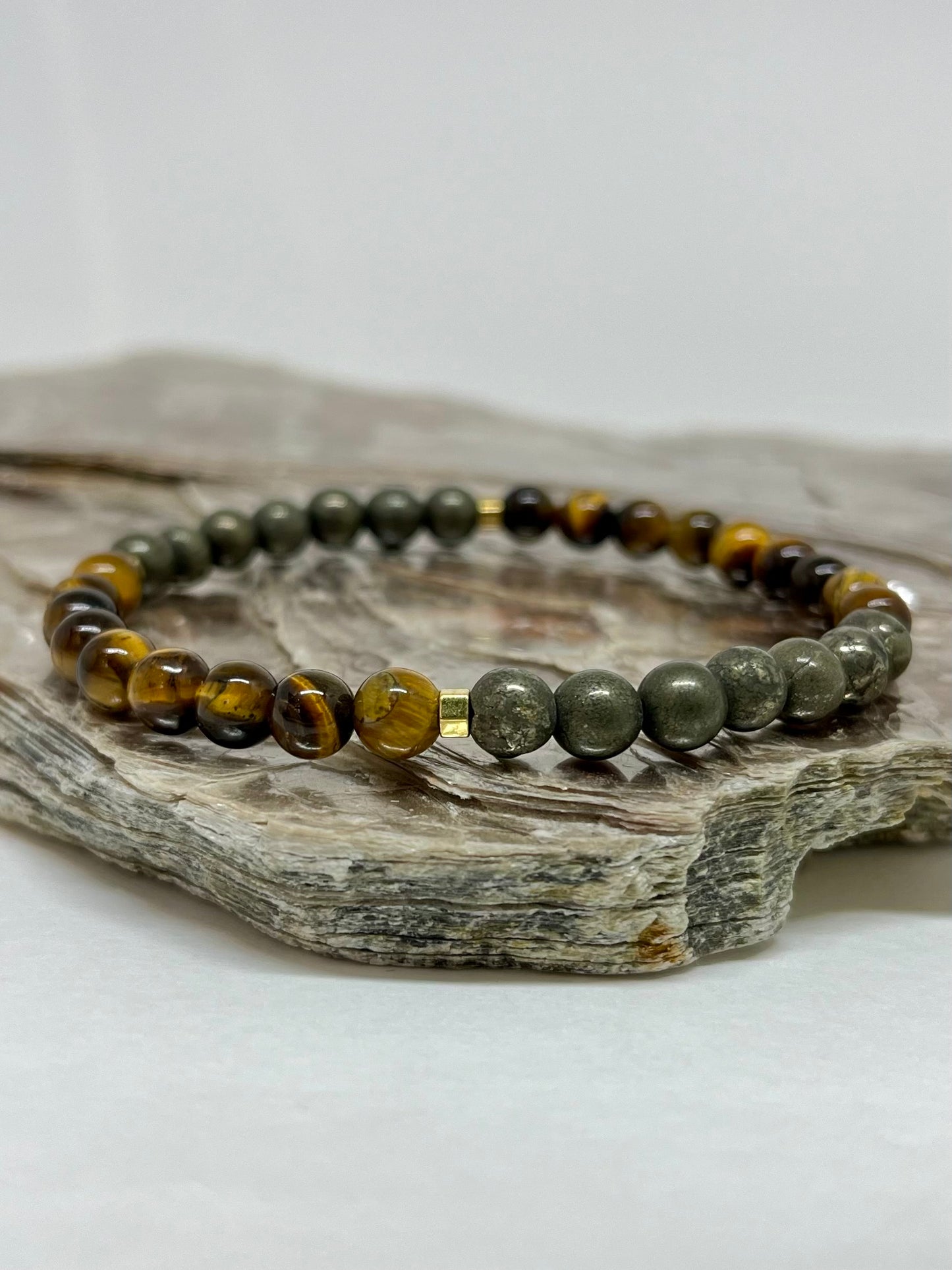 Pirita e Olho de Tigre – Prosperidade, Abundância e Proteção (Banho Ouro 18K) #PrimeCR