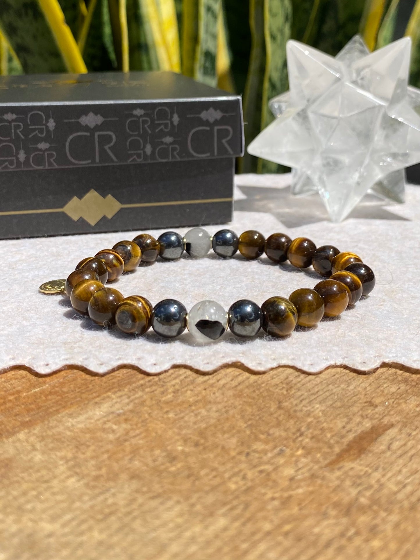 CR São Bento | Olho de Tigre  – Proteção e Prosperidade (Banho Ouro 18K)
