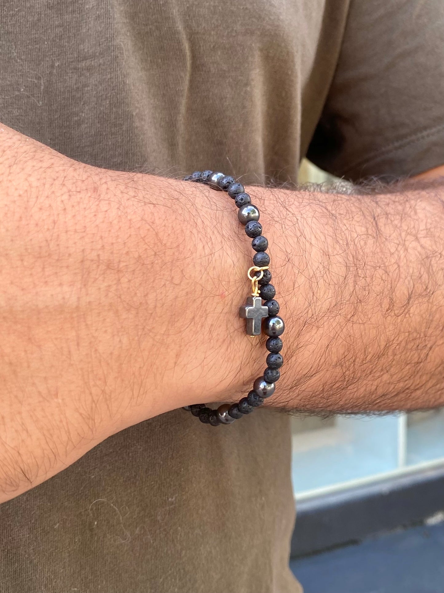 CR Terço de Mão | Lava Vulcânica e Hematita – Proteção, Vigor e Coragem (Banho Ouro 18K)