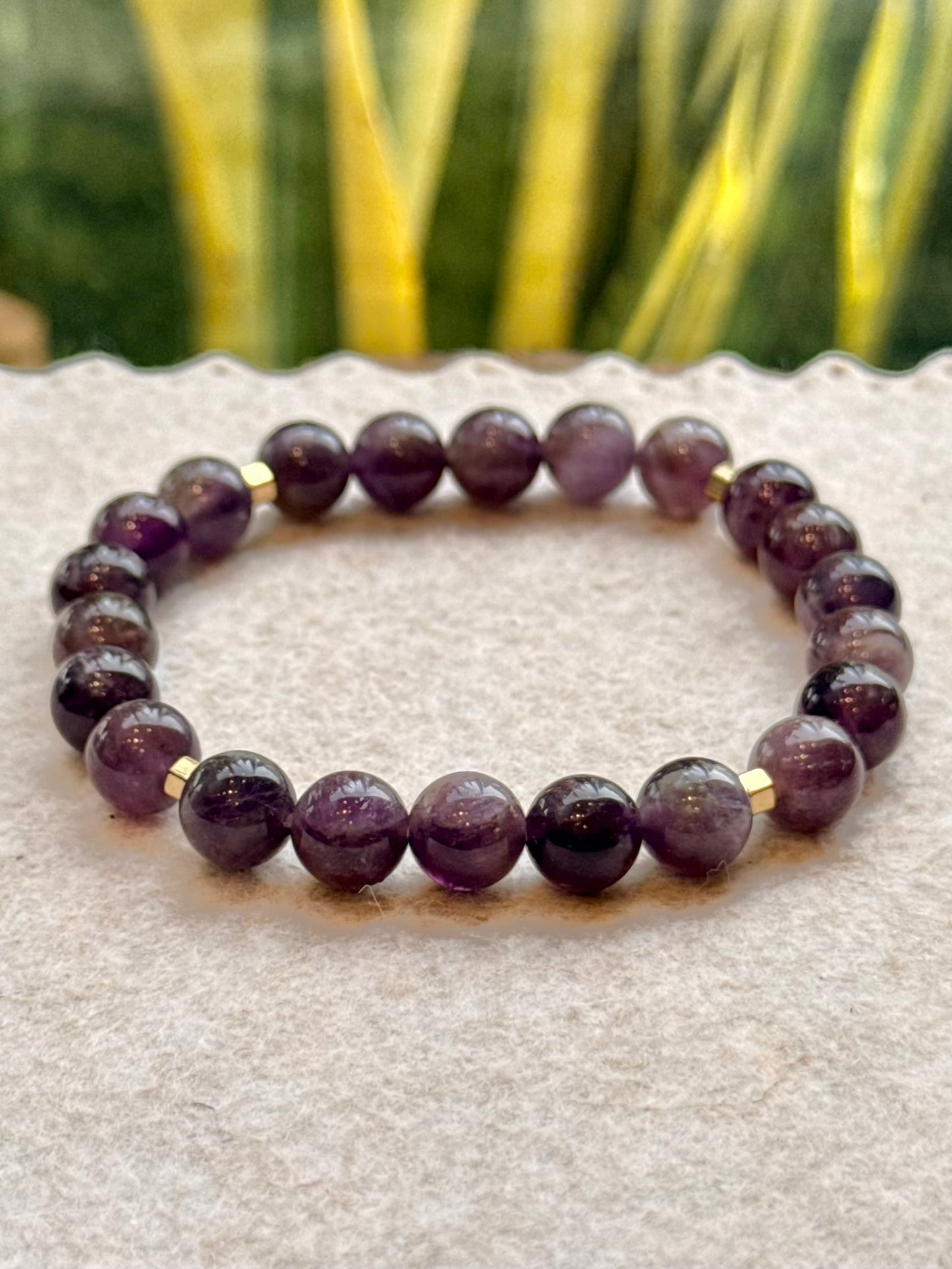 CR Prime | Ametista – Espiritualidade, Proteção e Harmonia (Banho Ouro 18K)