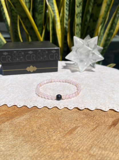 CR Casal | Par Quartzo Rosa e Lava Vulcânica – Paz, Amor e Proteção (Banho Ouro 18K)