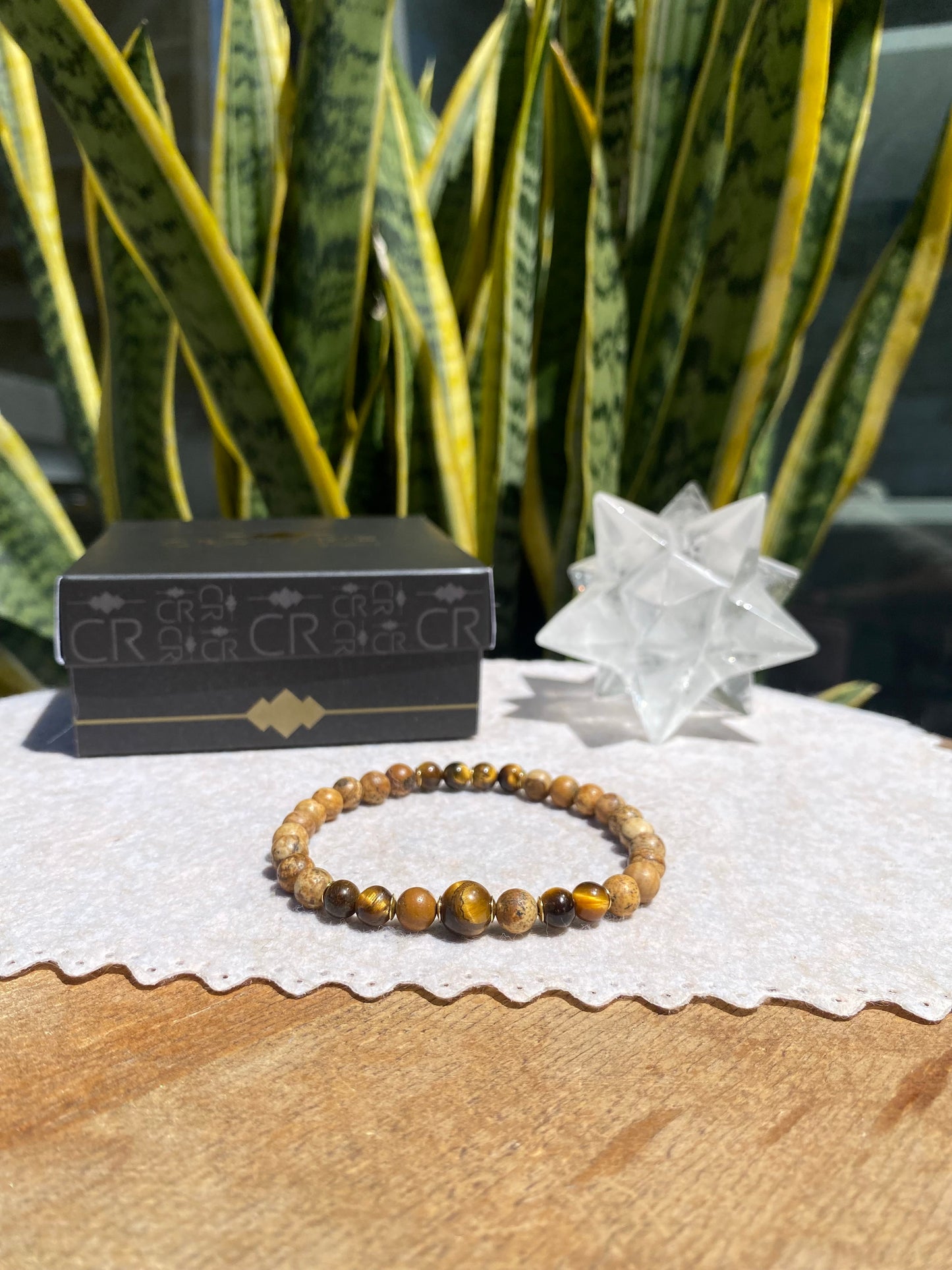 CR Deluxe | Jaspe Madeira e Olho de Tigre – Estabilidade, Proteção e Positividade (Banho Ouro 18K)