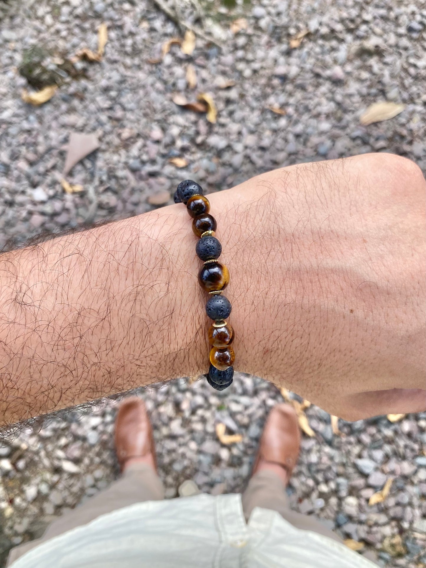 CR Deluxe | Lava Vulcânica e Olho de Tigre – Proteção, Positividade e Vigor (Banho Ouro 18K)