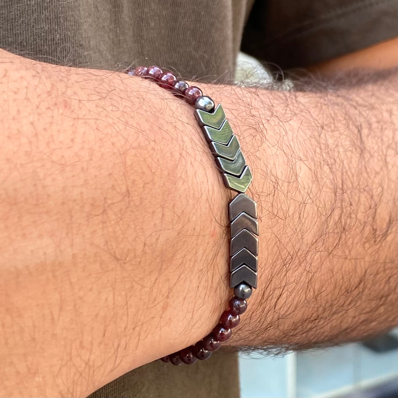 CR Essentials | Pedra Granada e Hematita – Prosperidade, Determinação e Fortalecimento Pessoal