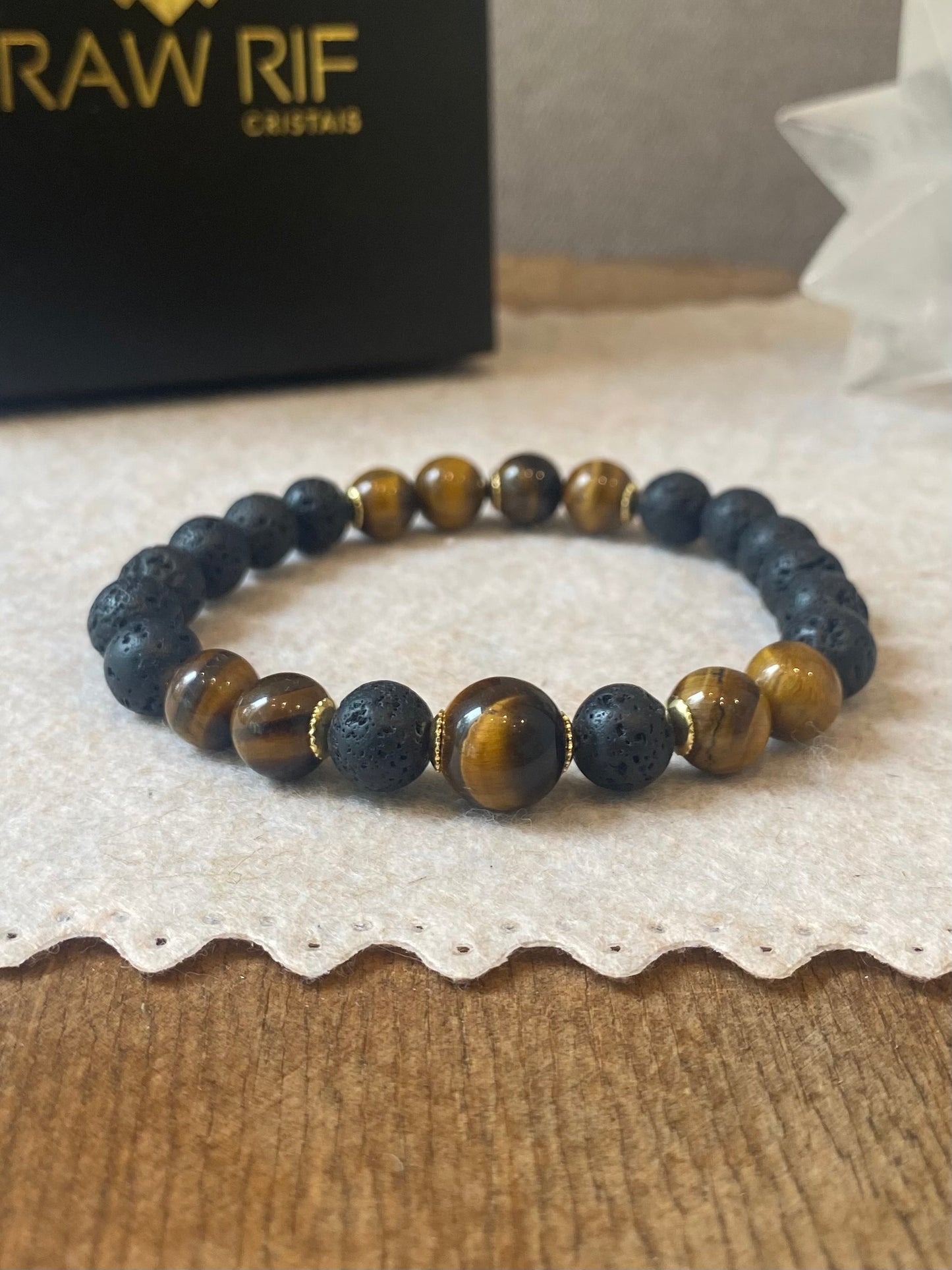 CR Deluxe | Lava Vulcânica e Olho de Tigre – Proteção, Positividade e Vigor (Banho Ouro 18K)