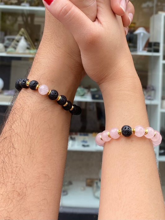 Quartzo Rosa e Lava Vulcânica – Paz, Amor e Proteção (Banho Ouro 18K)