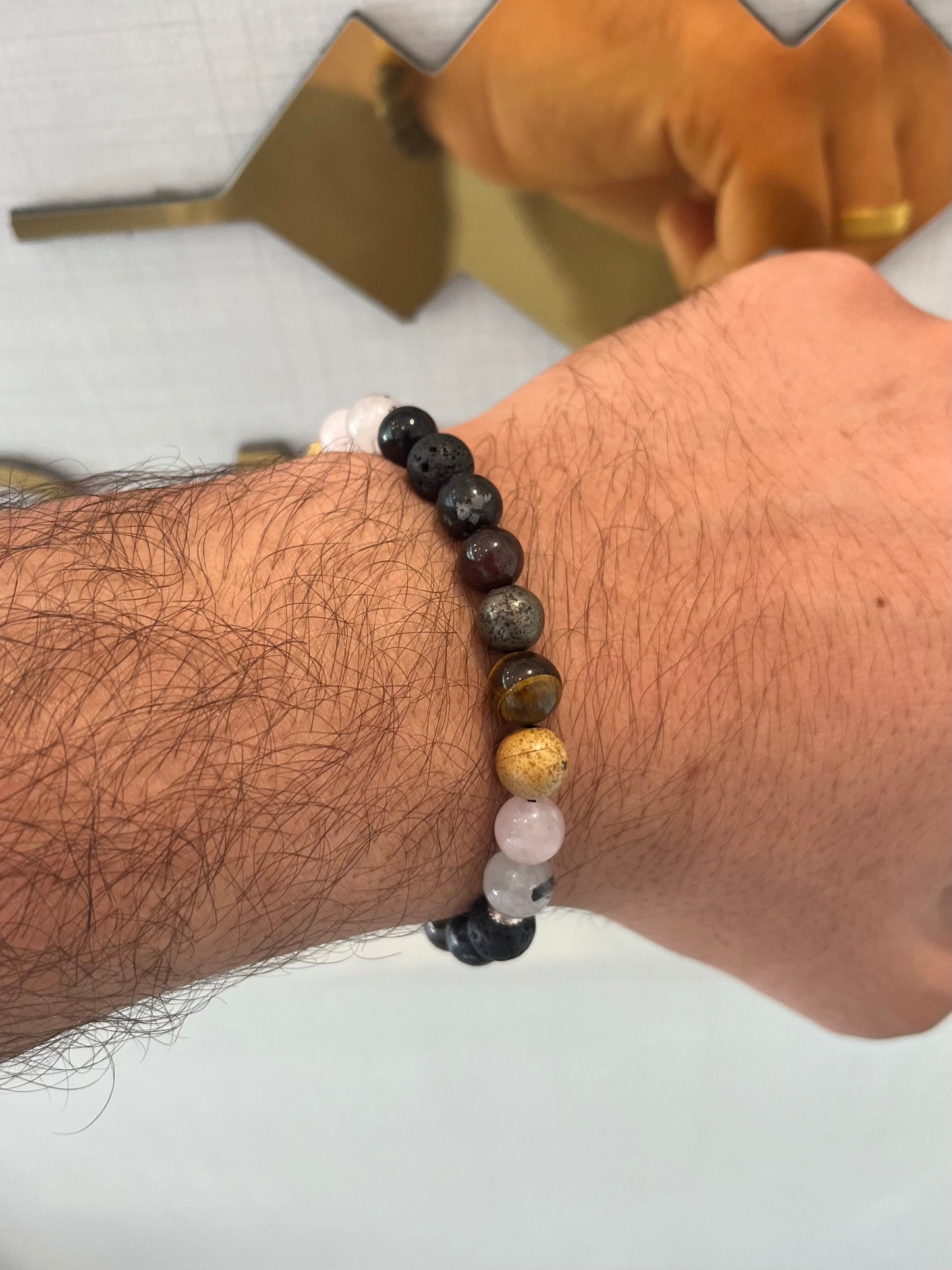 CR Villar | Turmalina Negra, Vulcânica, Olho de Tigre, Jaspe Madeira, Quartzo Turmalinado, Quartzo Rosa, Pirita, Granada e Obsidiana Flocos de Neve