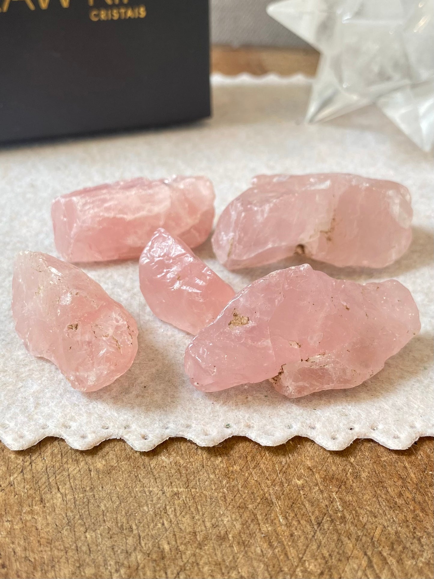 Pedra Bruta | Quartzo Rosa - Paz, Amor e Autoestima