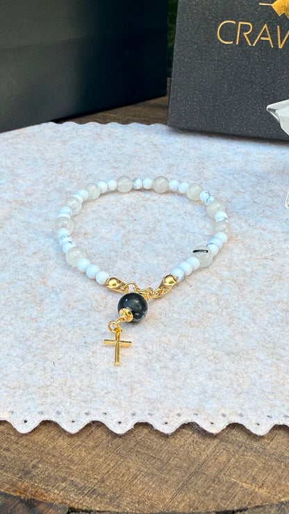 CR Casal | Terço de Mão Howlita, Quartzo Turmalinado e Obsidiana Flocos de Neve – Paz, Limpeza e Proteção (Banho Ouro 18K)