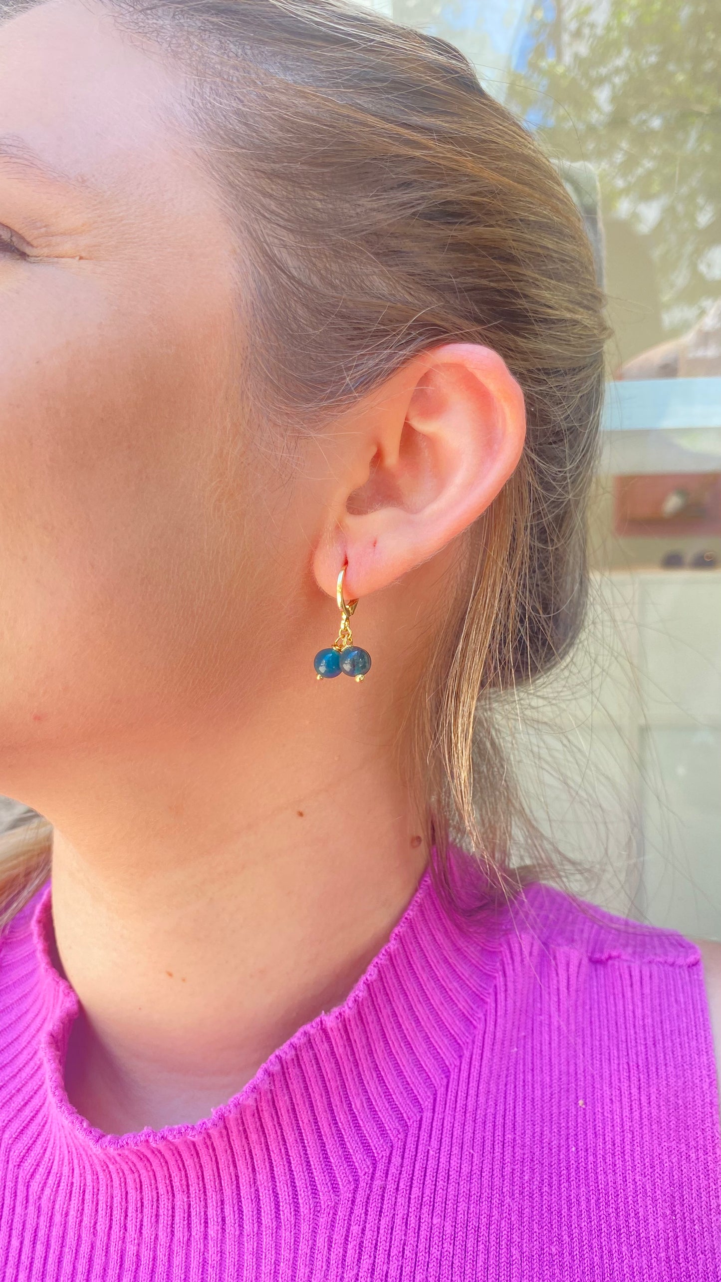 Apatita Azul – Iluminação Pessoal, Clareza e Intuição (Banho Ouro 18K #BrincoUva